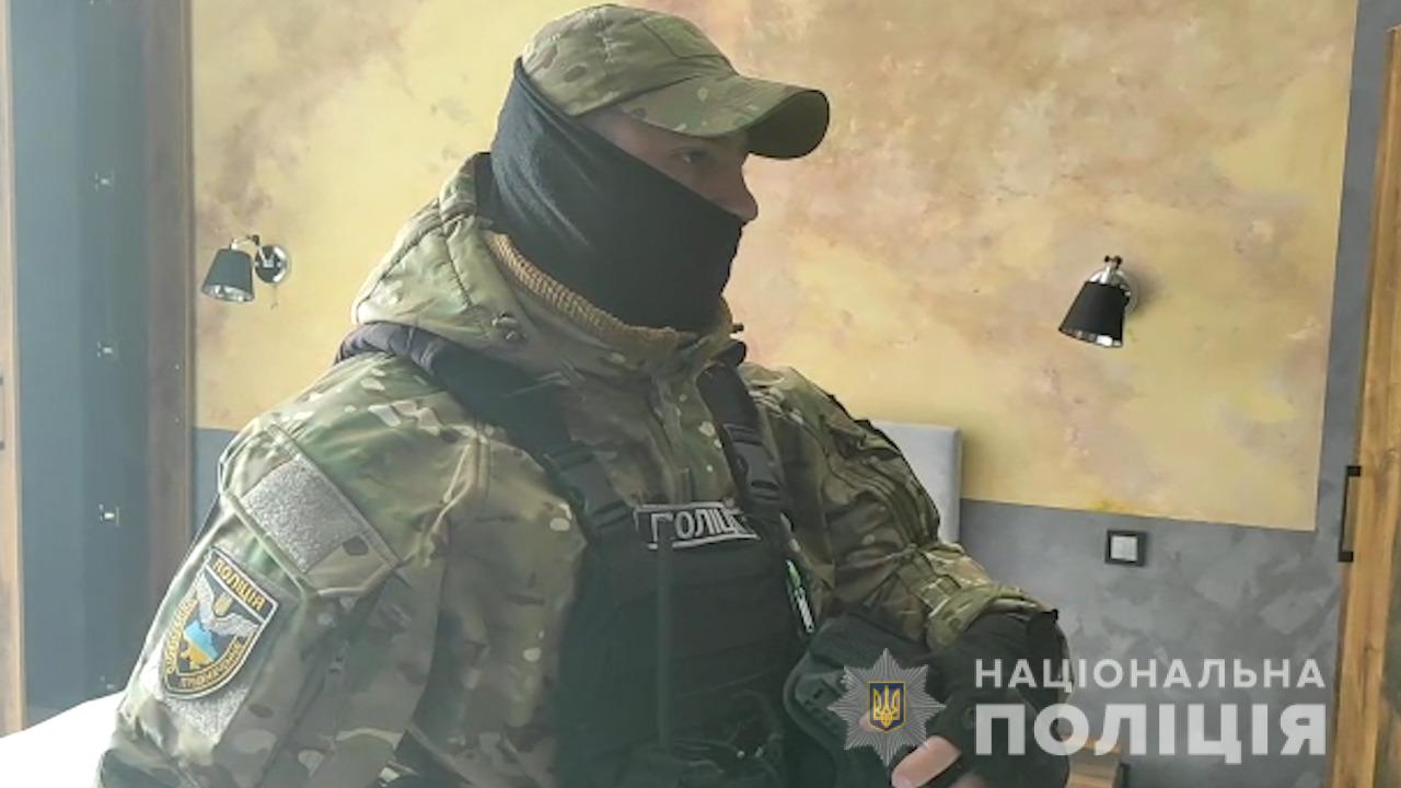 В Одесской области преступники месяцами пытали иностранцев, чтобы получить от них 600 тысяч евро и квартиры. Фото